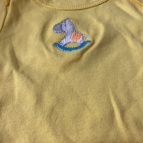 🌵 Bundle to save 3/$10 TWO for ONE! 0-3 onesie - Picture 4 of 7